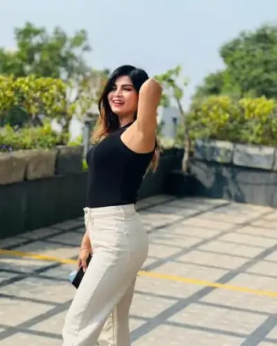 Call Girls Tardeo Cash On Delivery